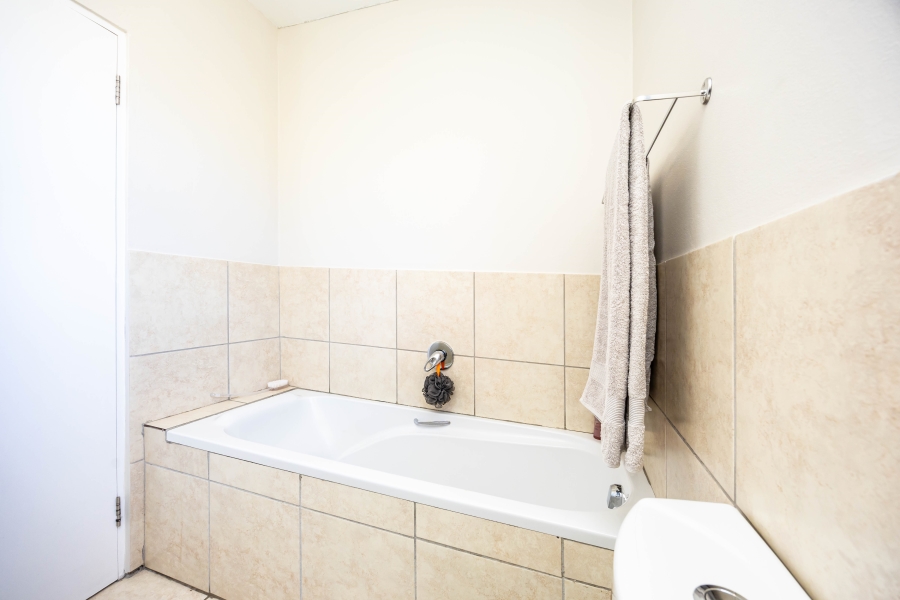 2 Bedroom Property for Sale in Nahoon Valley Park Eastern Cape